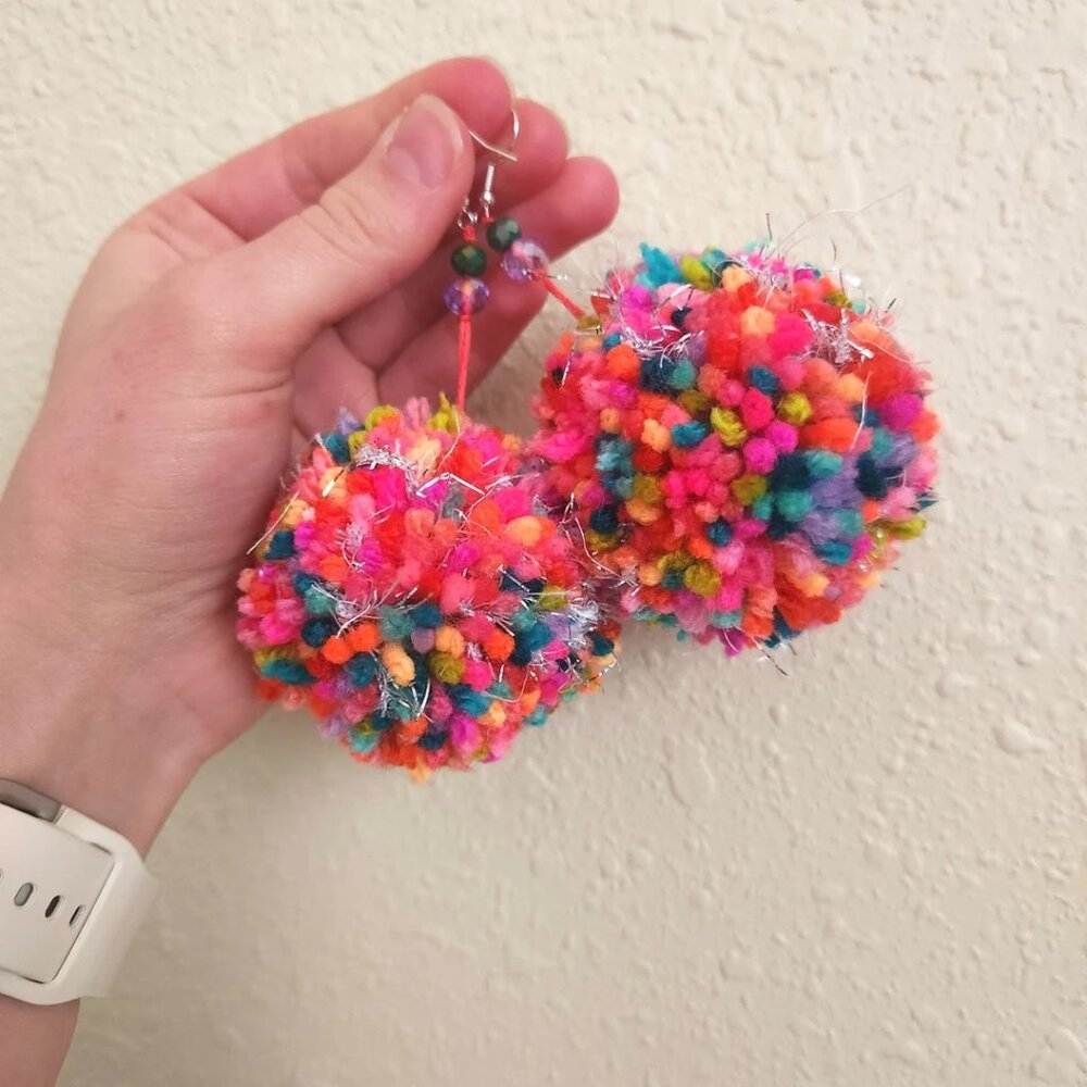 Rainbow Pom Pom Earring